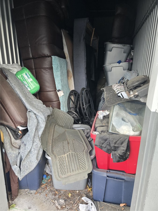 4 x 24 storage unit in Pompano Beach, FL