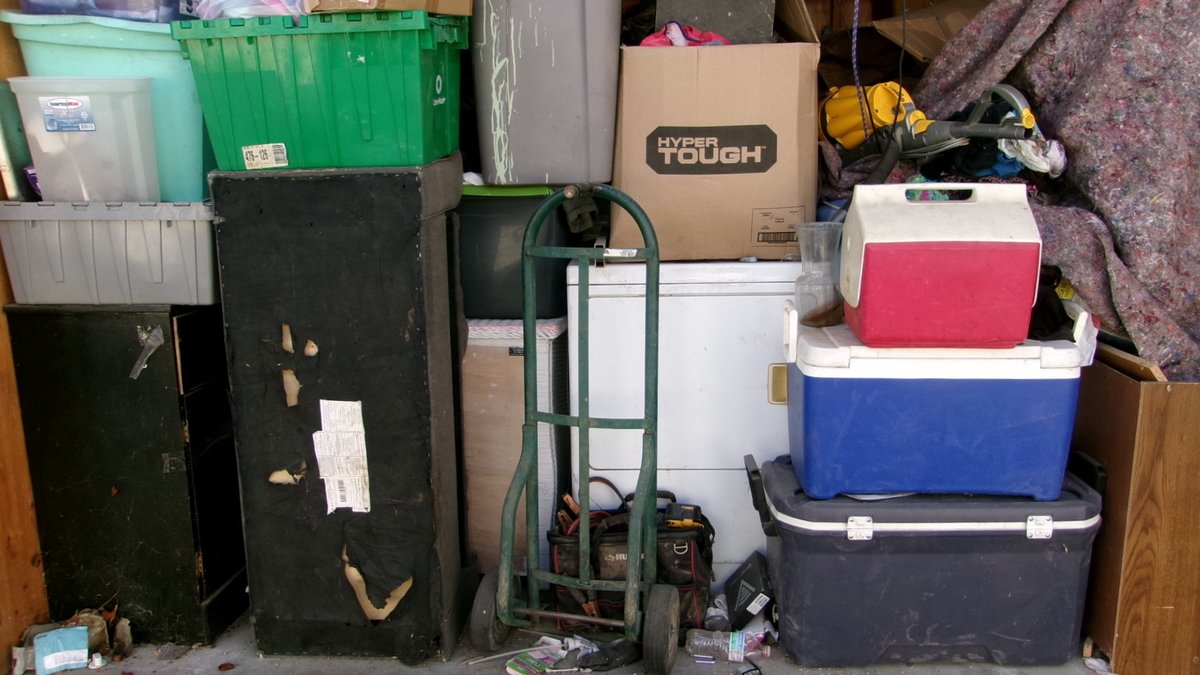 10 x 10 storage unit in Bakersfield, CA