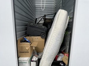 5 x 10 storage unit in Tacoma, WA