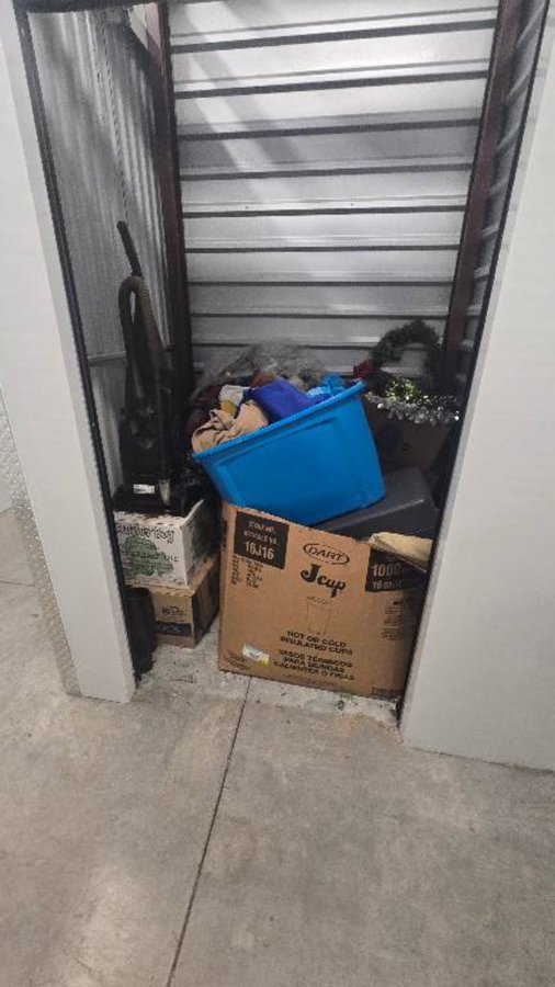 5 x 4 storage unit in Chicago Heights, IL