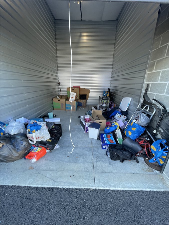 10 x 14 storage unit in Tacoma, WA
