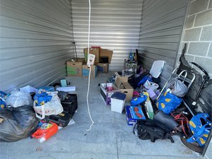 10 x 14 storage unit in Tacoma, WA