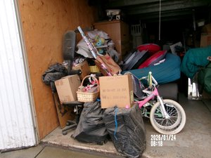 10 x 30 storage unit in Bakersfield, CA