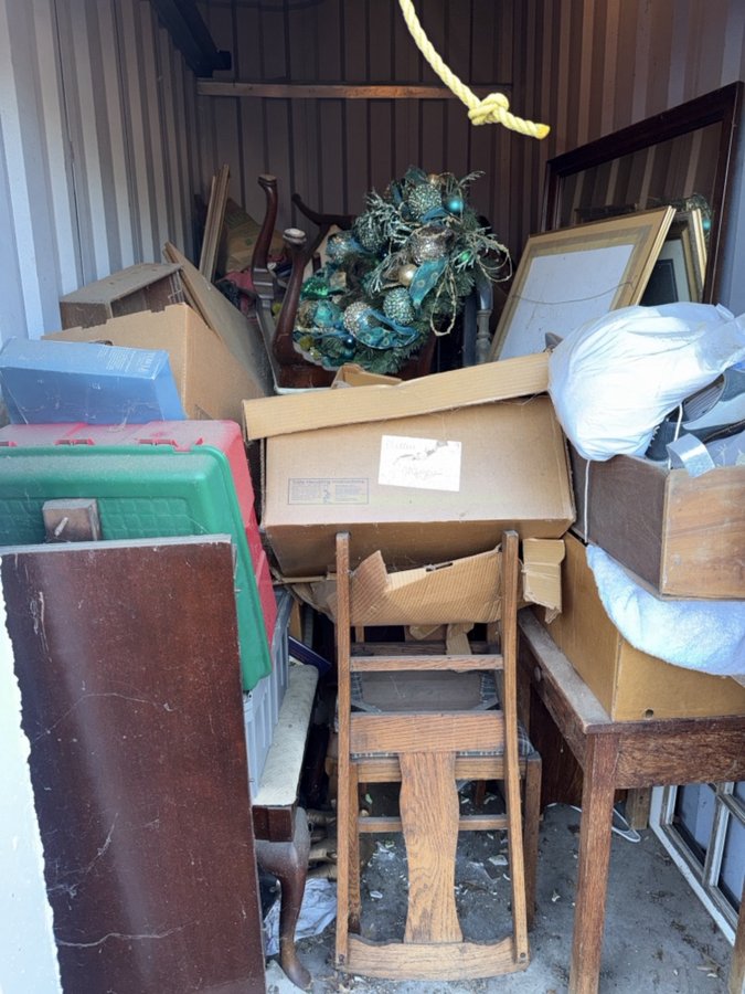 5 x 10 storage unit in Centreville, VA