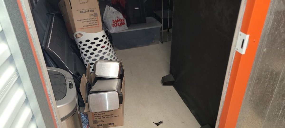 10 x 10 storage unit in Chicago, IL