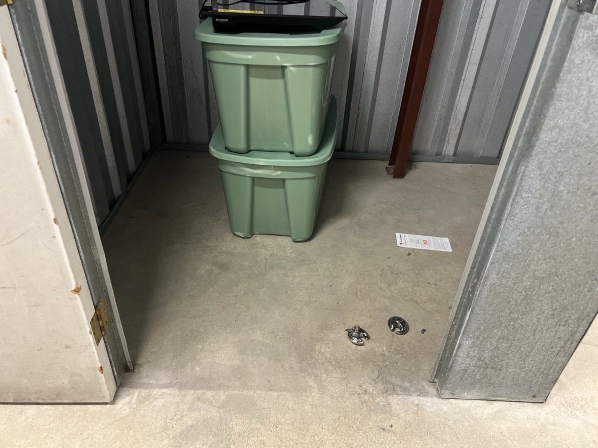 5 x 5 storage unit in Chicago, IL