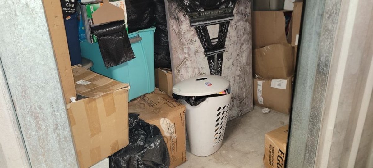 5 x 10 storage unit in Chicago, IL