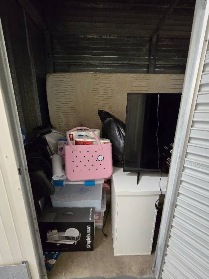5 x 10 storage unit in Grayslake, IL