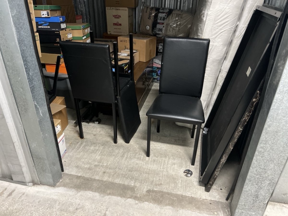 10 x 10 storage unit in Chicago, IL