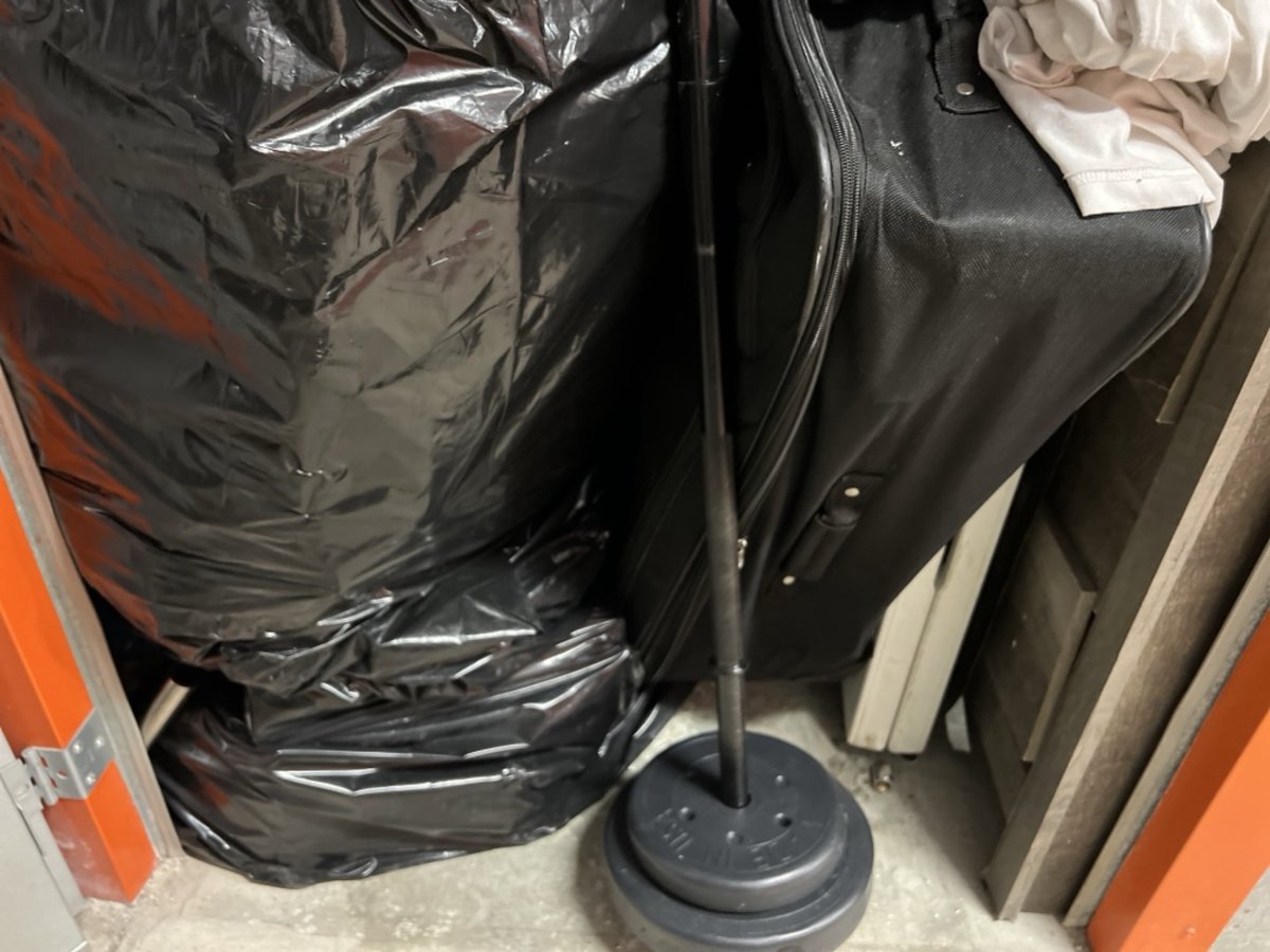 5 x 10 storage unit in Chicago, IL
