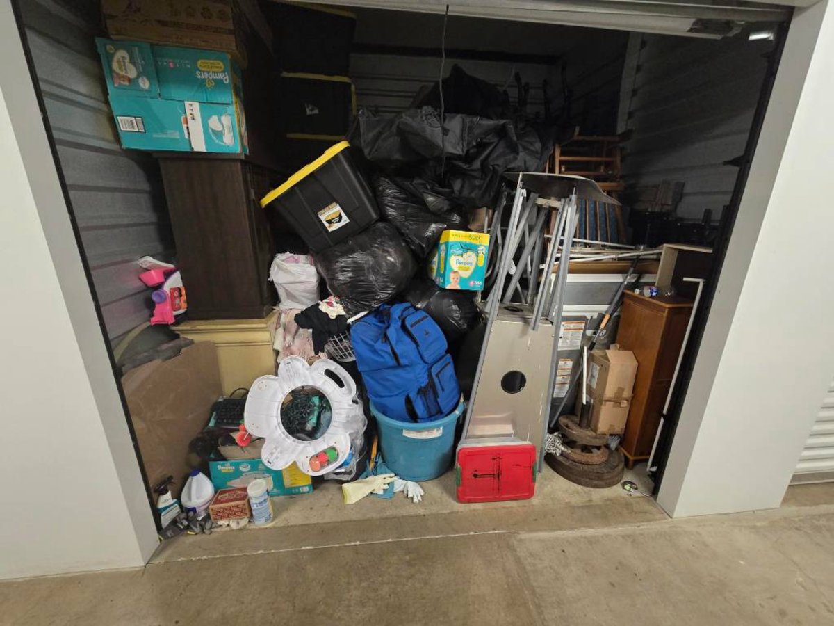 10 x 10 storage unit in San Antonio, TX