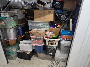 7 x 10 storage unit in Chicago Heights, IL