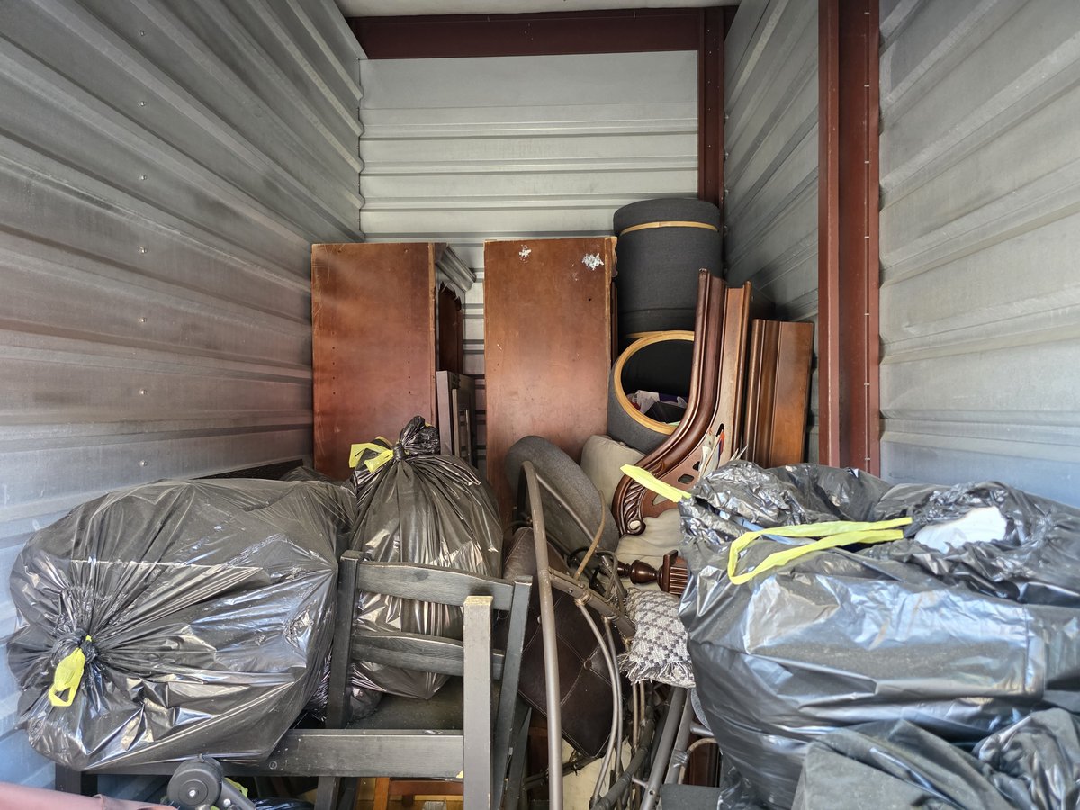 5 x 10 storage unit in Houston, TX