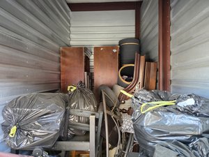 5 x 10 storage unit in Houston, TX