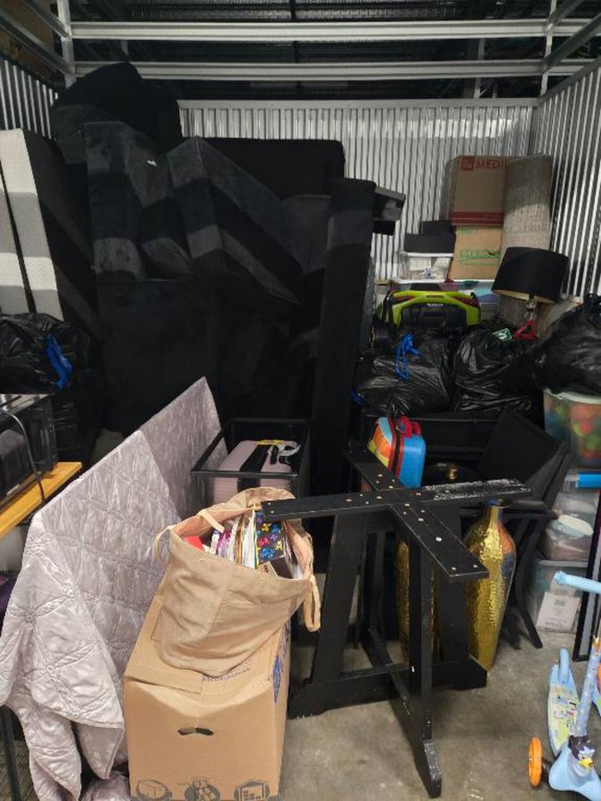 10 x 10 storage unit in Midlothian, IL
