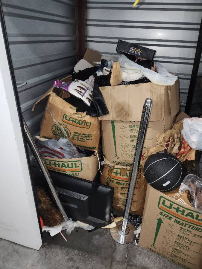 5 x 5 storage unit in Torrance, CA