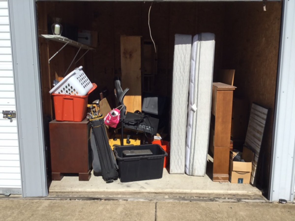 10 x 10 storage unit in Manteno, IL