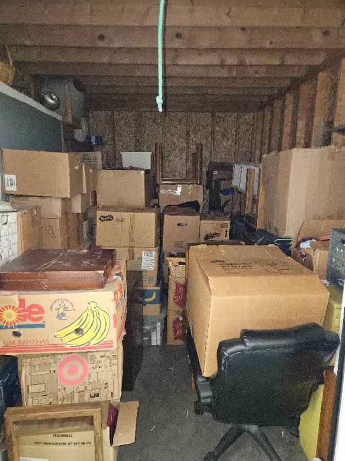 10 x 15 storage unit in Las Vegas, NV