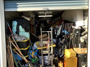 10 x 15 storage unit in Long Beach, CA