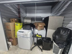 10 x 10 storage unit in Pflugerville, TX