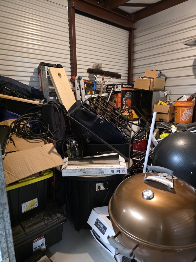 10 x 10 storage unit in Spring, TX