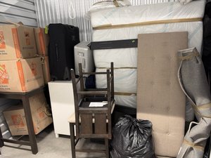 10 x 5 storage unit in Santa Fe Springs, CA