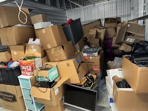 10 x 15 storage unit in Cypress, CA