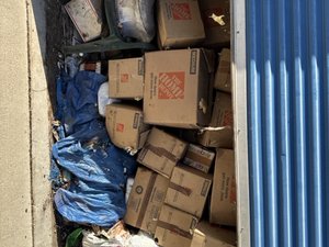 10 x 20 storage unit in Cypress, CA