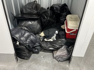 5 x 5 storage unit in Chicago, IL