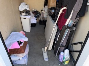 5 x 10 storage unit in Fullerton, CA