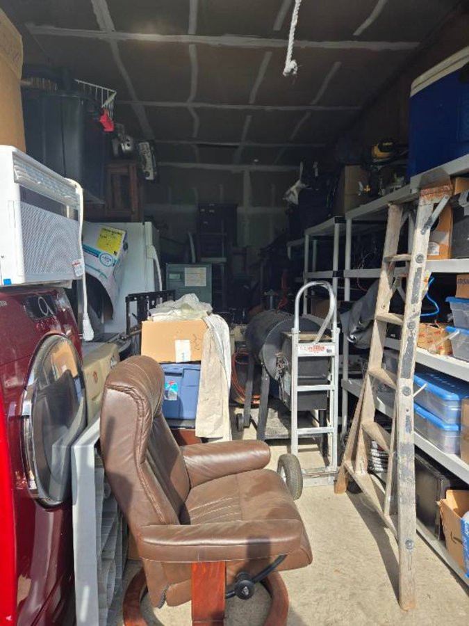 10 x 20 storage unit in Tacoma, WA
