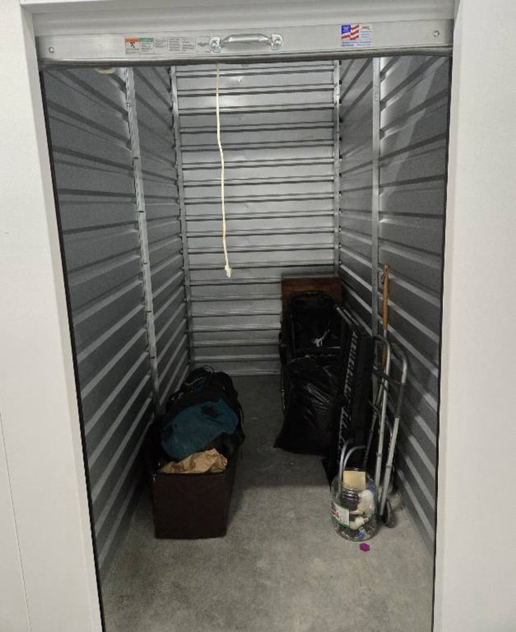 5 x 10 storage unit in Aurora, CO
