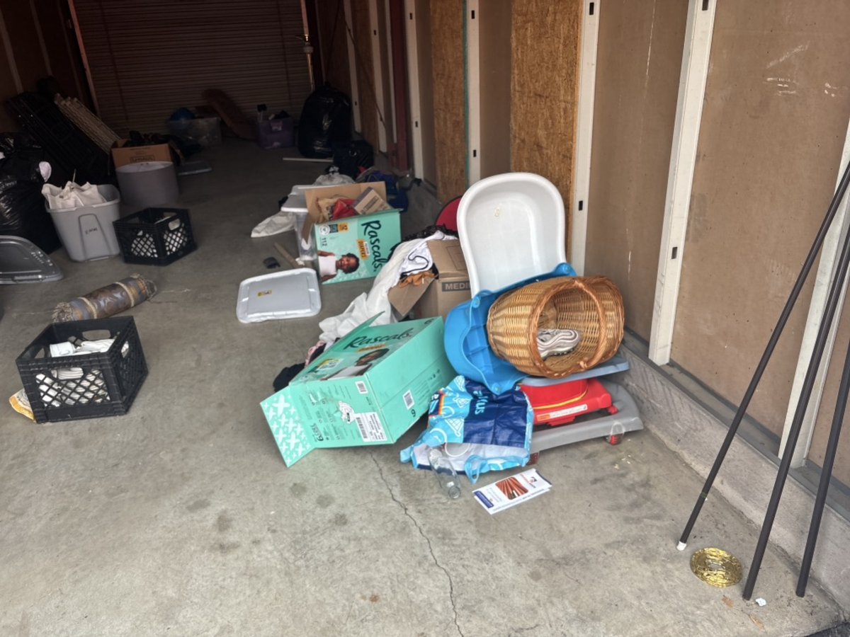 10 x 30 storage unit in St Louis, MO