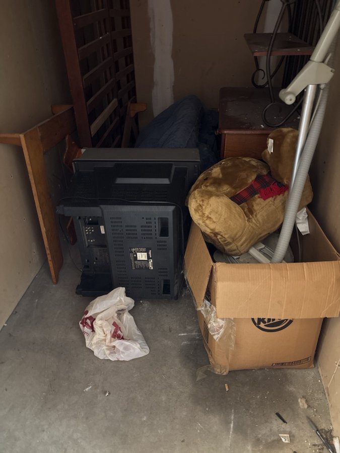 5 x 10 storage unit in St Louis, MO