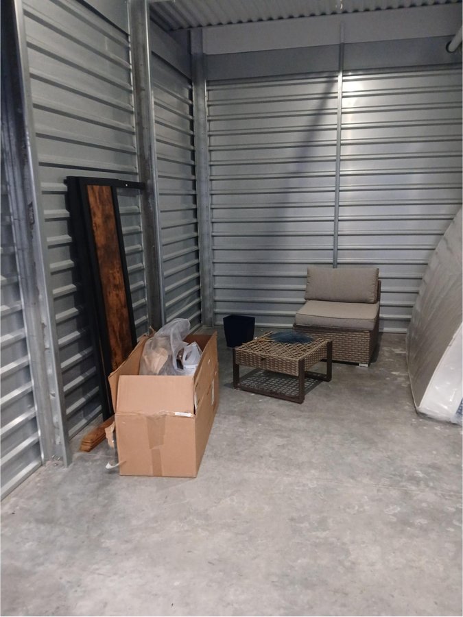 15 x 10 storage unit in Aurora, CO