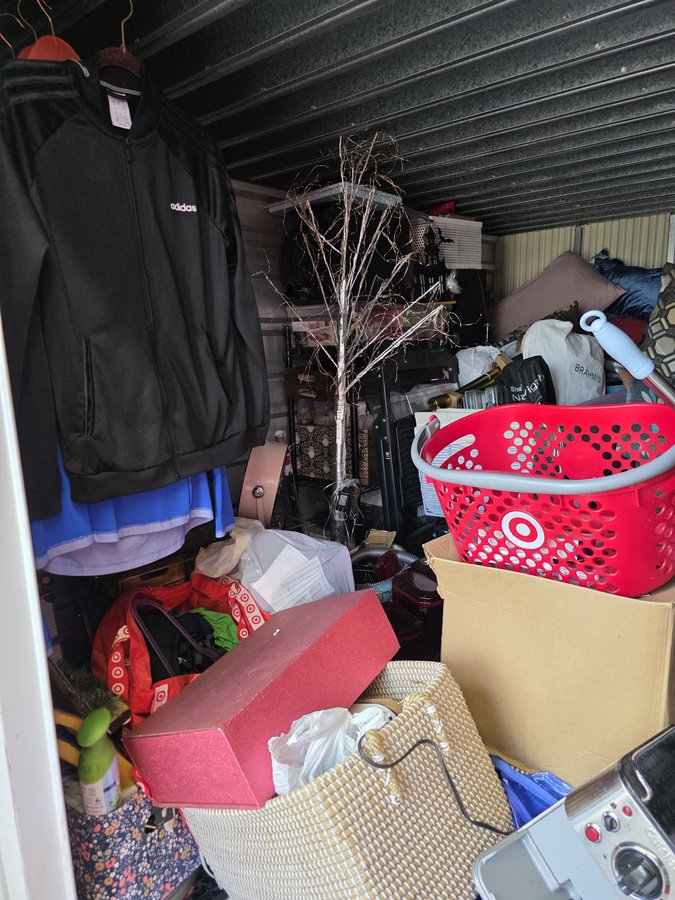 10 x 10 storage unit in Kingwood, TX