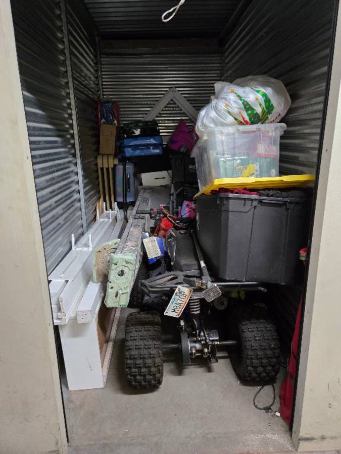5 x 10 storage unit in Glendale, AZ