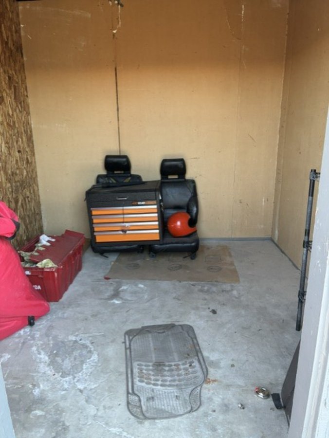 9 x 9 storage unit in Spring Valley, CA