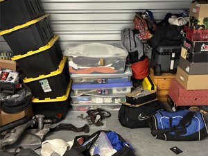 10 x 7 storage unit in Henderson, NV