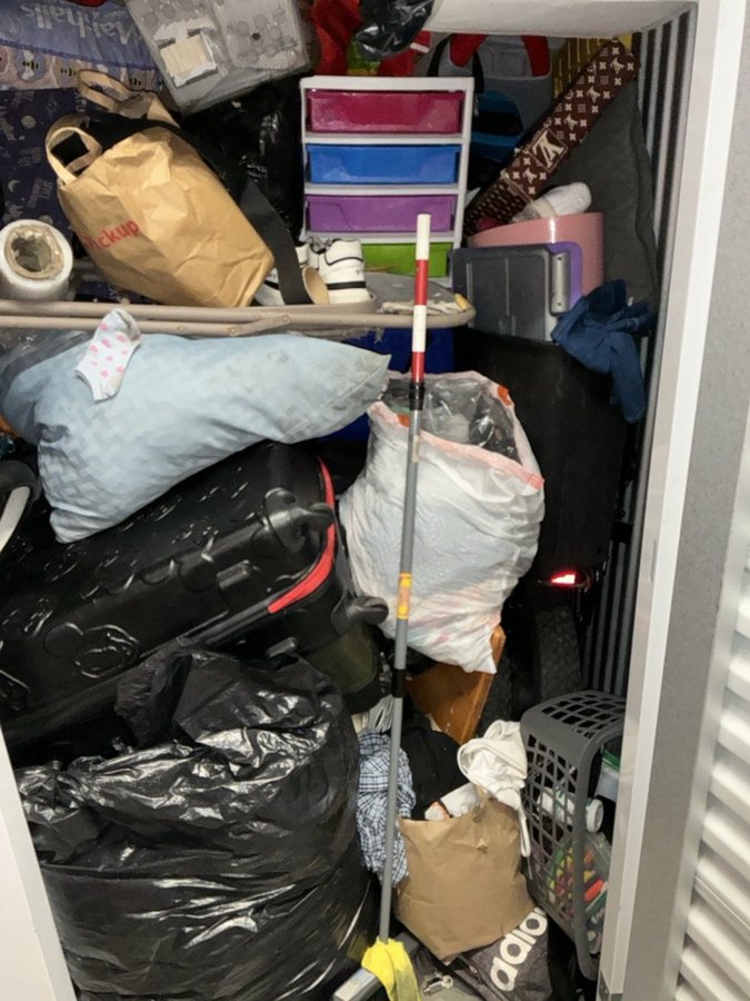 5 x 10 storage unit in Van Nuys, CA