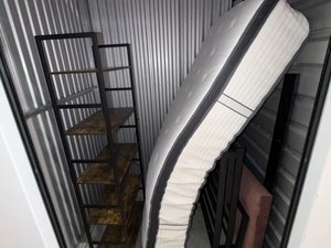 5 x 5 storage unit in Van Nuys, CA