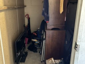 7 x 10 storage unit in Spring Valley, CA