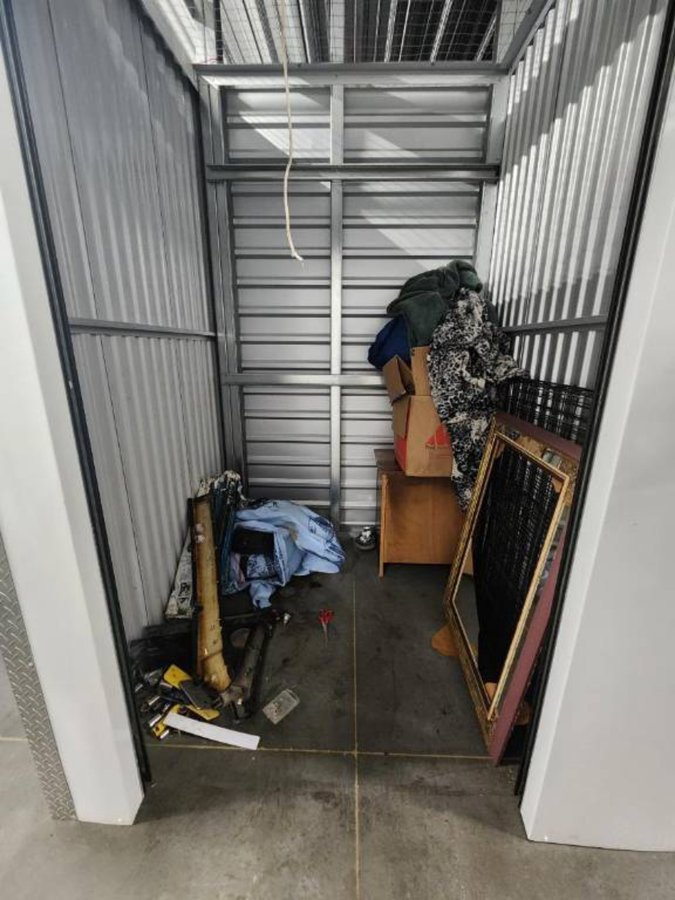 5 x 5 storage unit in Newark, CA