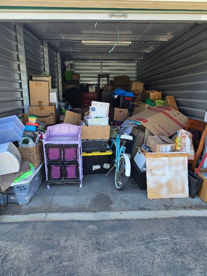 20 x 20 storage unit in Lompoc, CA