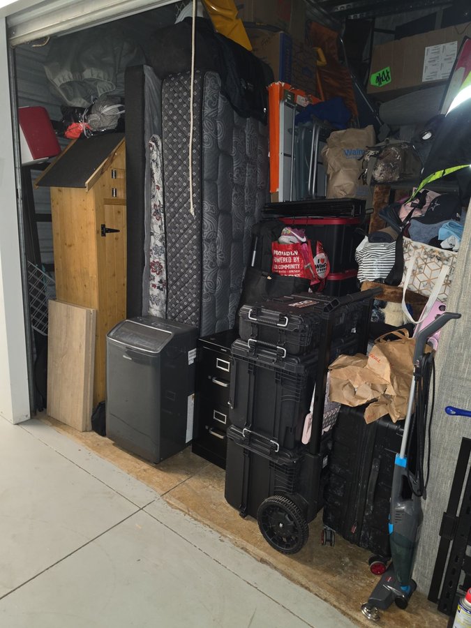 10 x 15 storage unit in Portland, OR