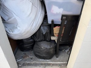 5 x 10 storage unit in Long Beach, CA