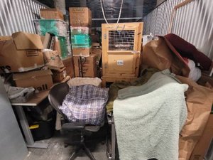 10 x 25 storage unit in Los Angeles, CA