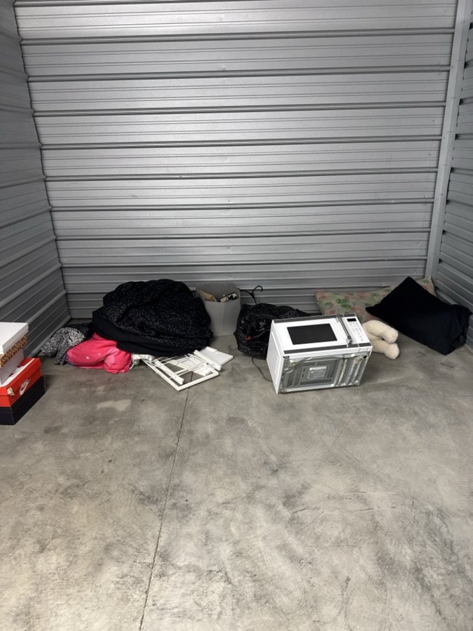 10 x 10 storage unit in Evans, CO