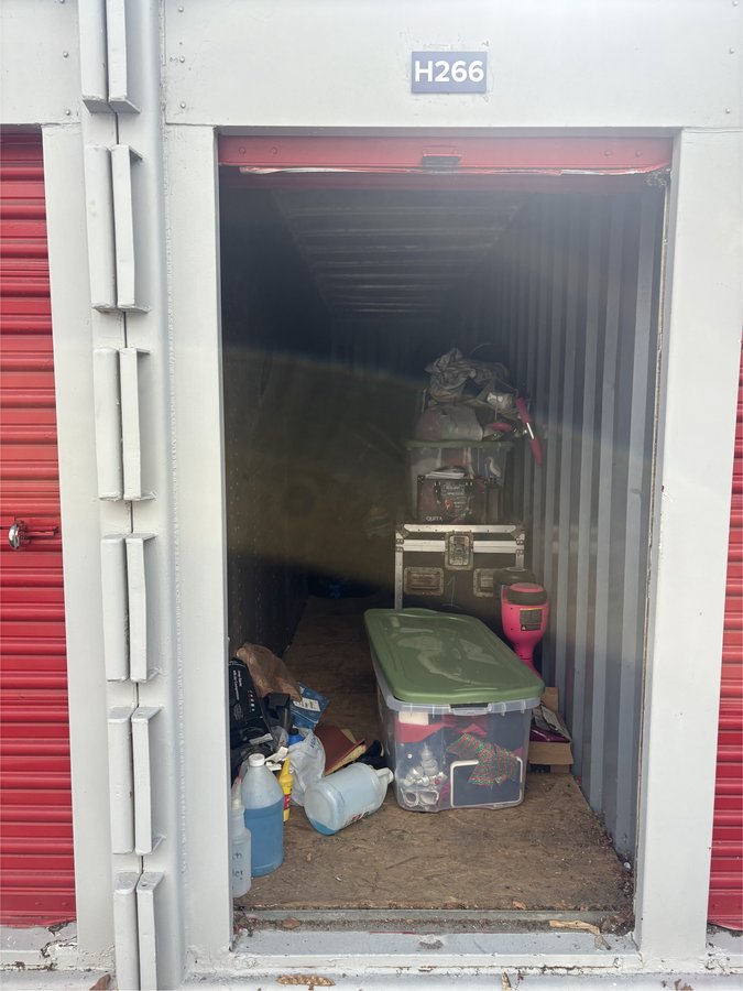 5 x 25 storage unit in Norfolk, VA