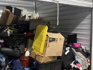 10 x 10 storage unit in Norfolk, VA